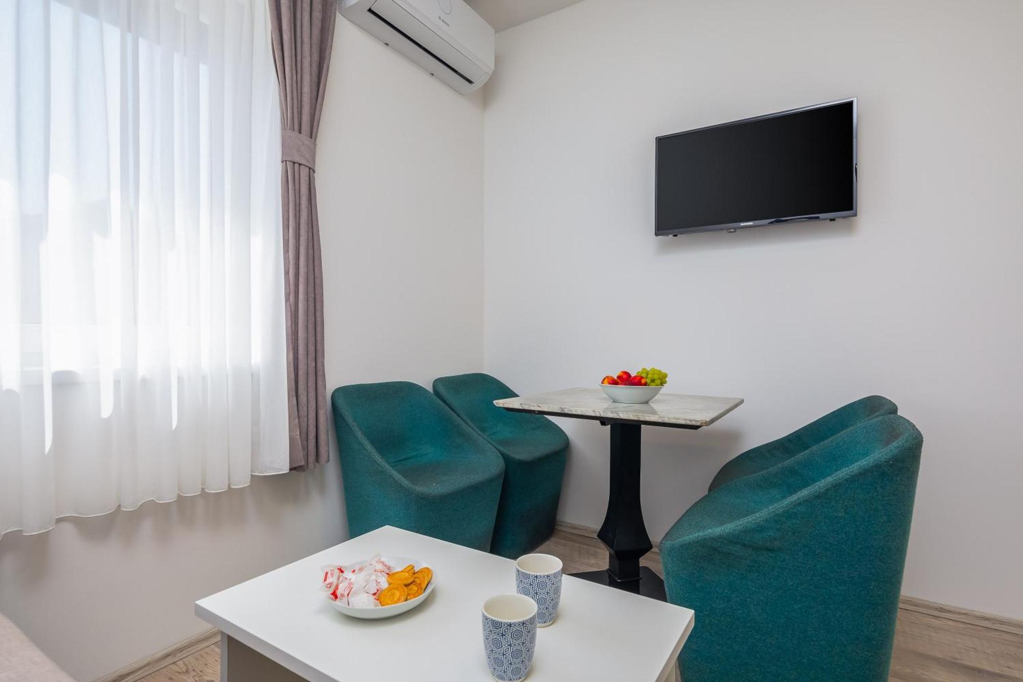 Beachfront Apartments Providenca With Free Parking マカルスカ エクステリア 写真